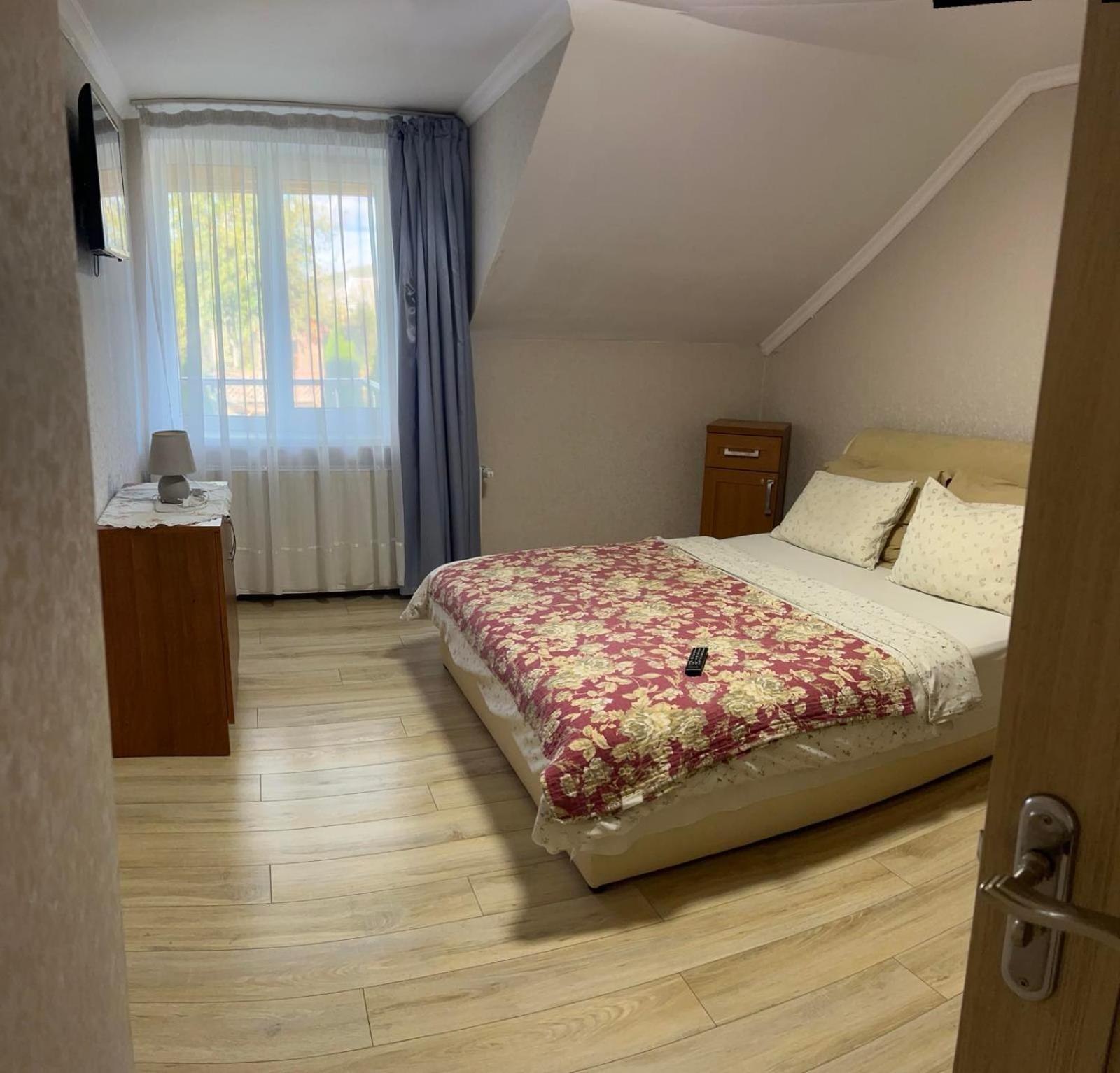 Holiday House Villa Berehove  Buitenkant foto
